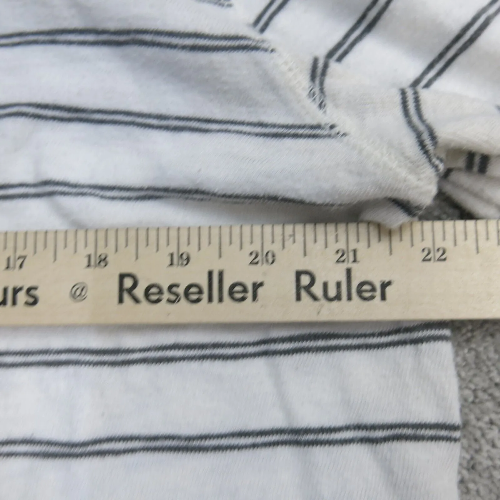 American Eagle Mens Striped Henley T Shirt Long Sleeve Athletics Fit White SZ XL