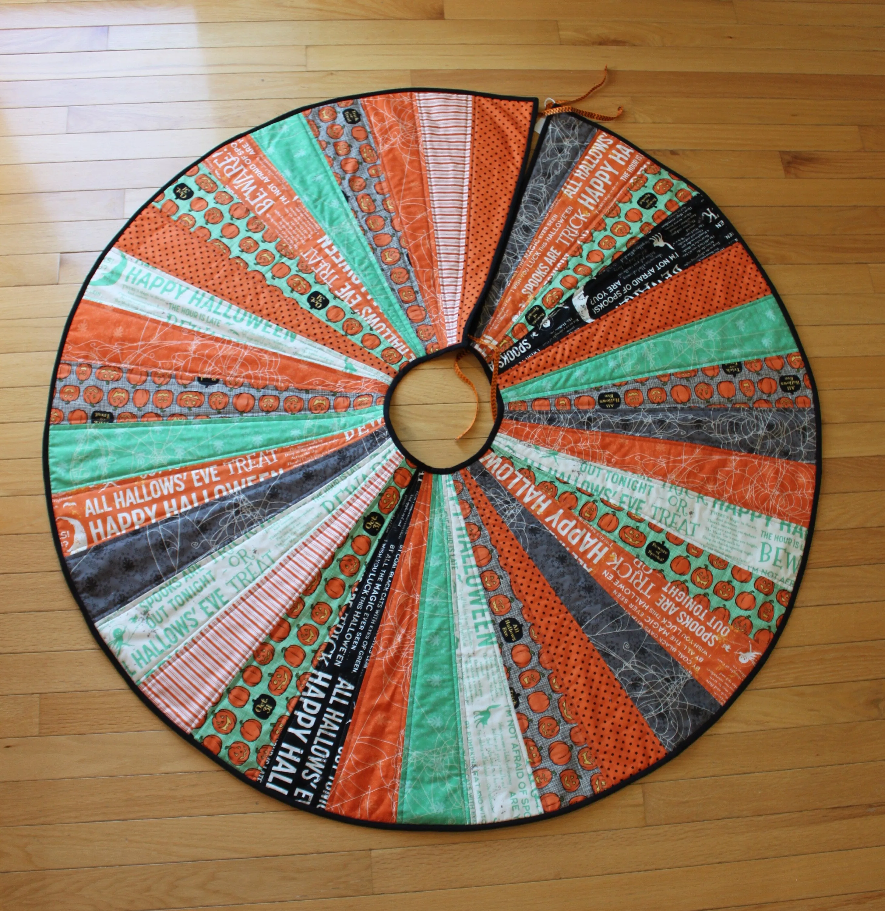 Halloween Patchwork Tree Skirt