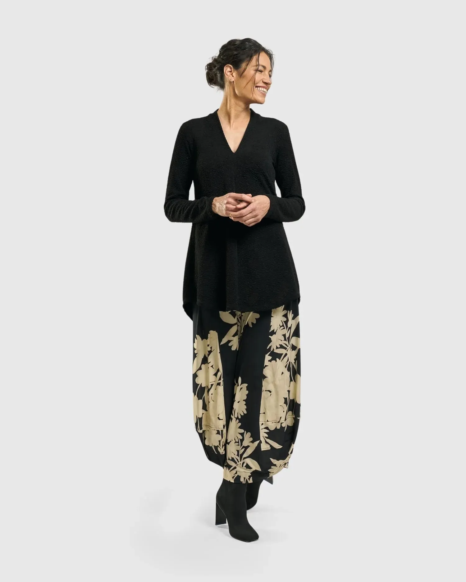Jacquard V-Neck Tunic Top, Black