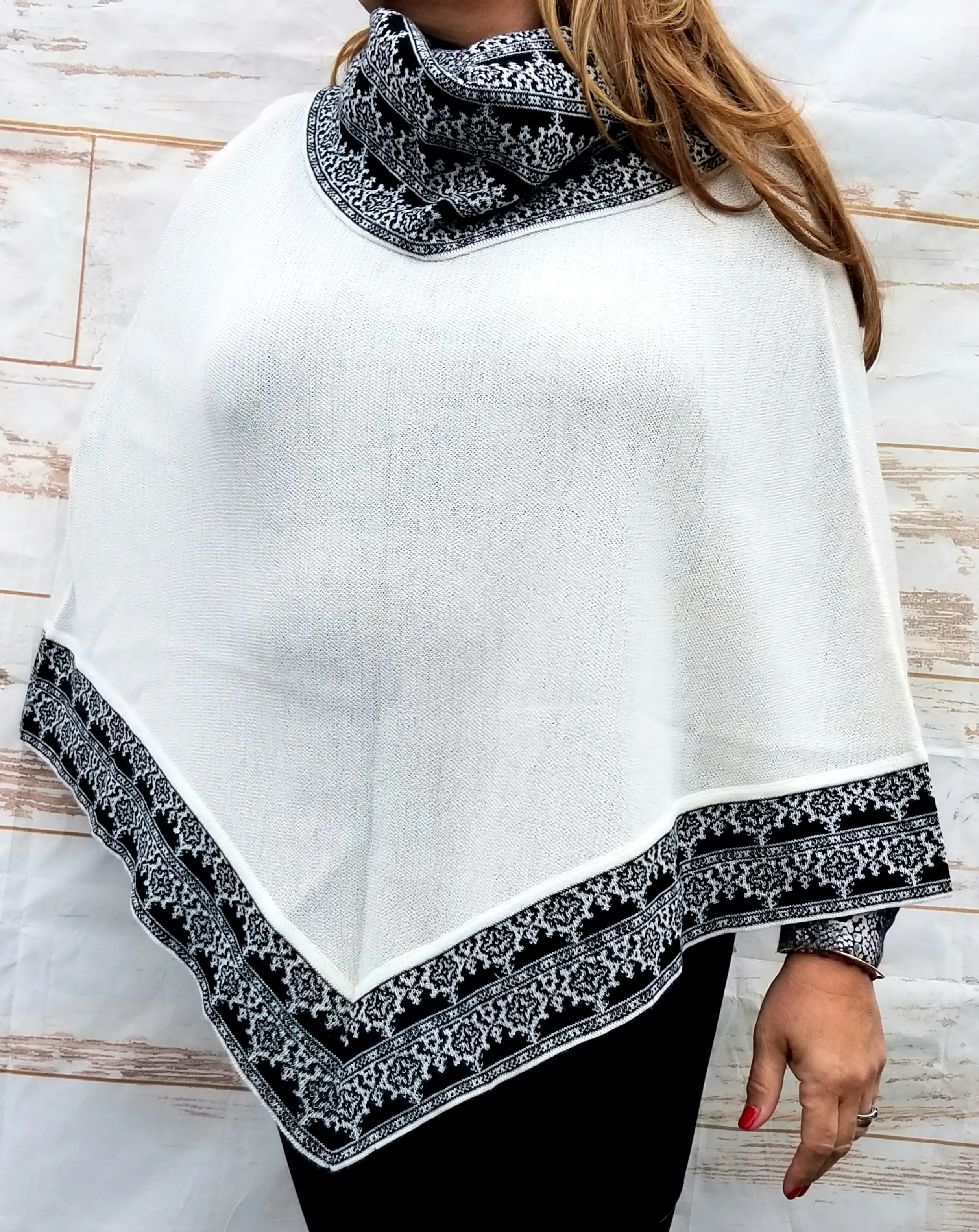 "Nicolle" Tourtle Neck Ultralight Baby Alpaca Poncho