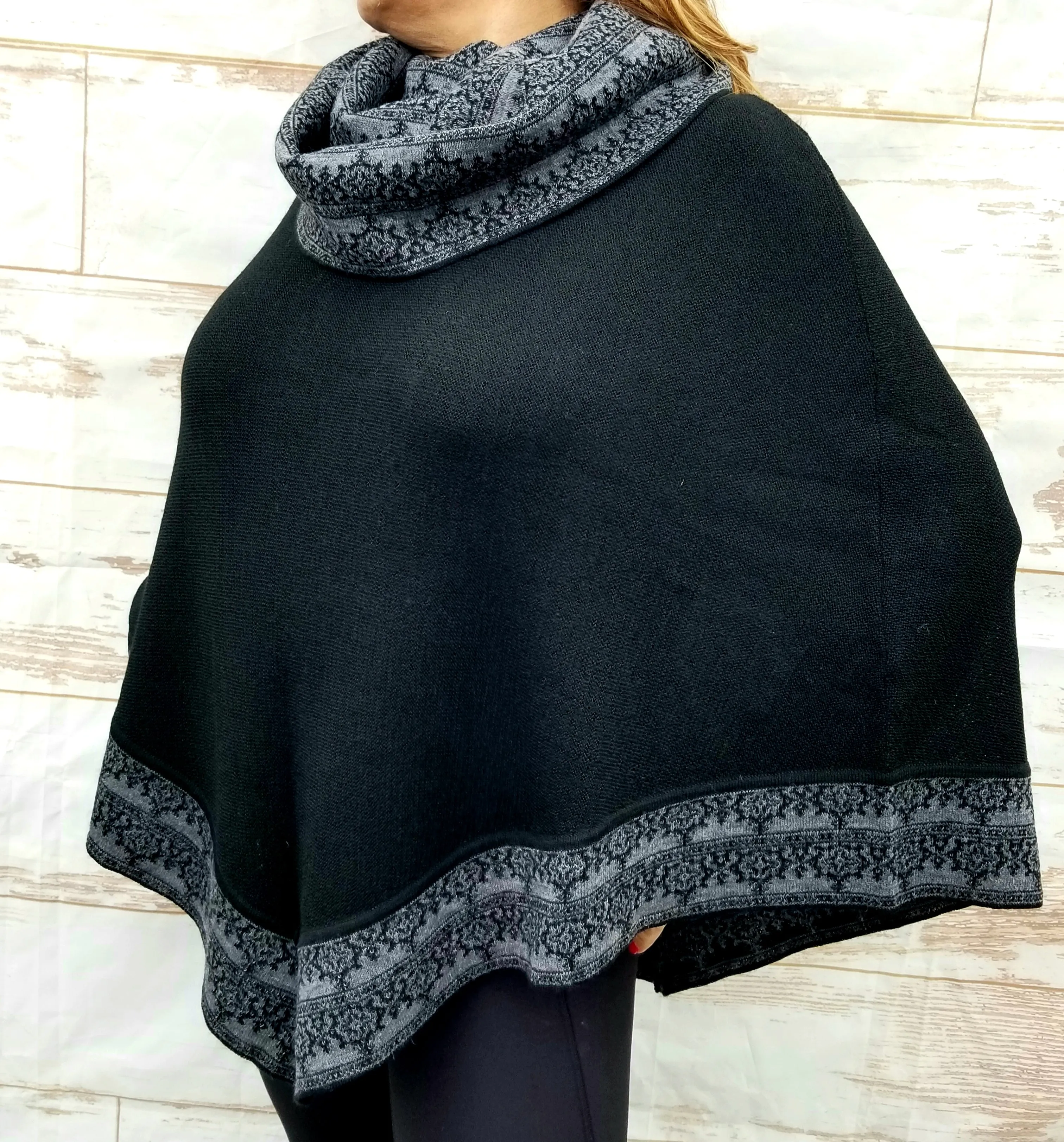 "Nicolle" Tourtle Neck Ultralight Baby Alpaca Poncho